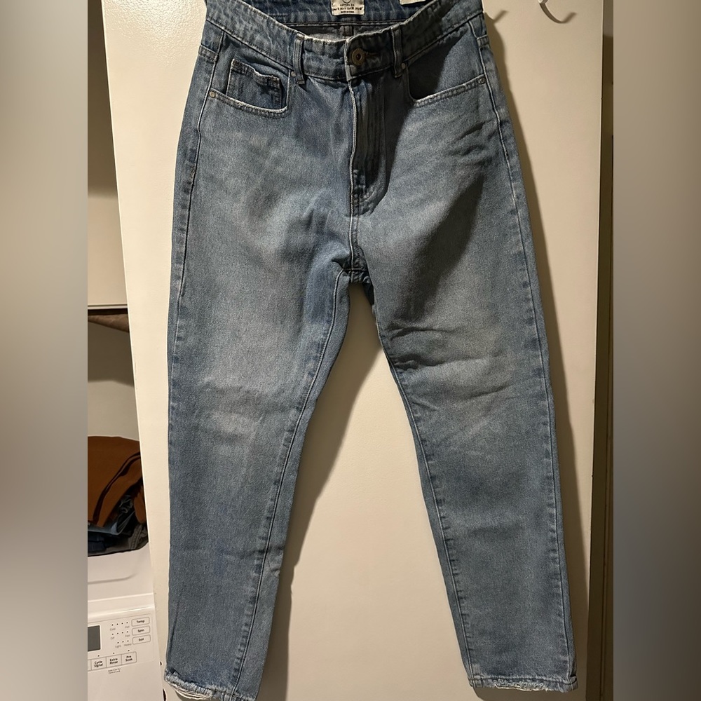 Light Blue High Rise Mom Jeans 👖
